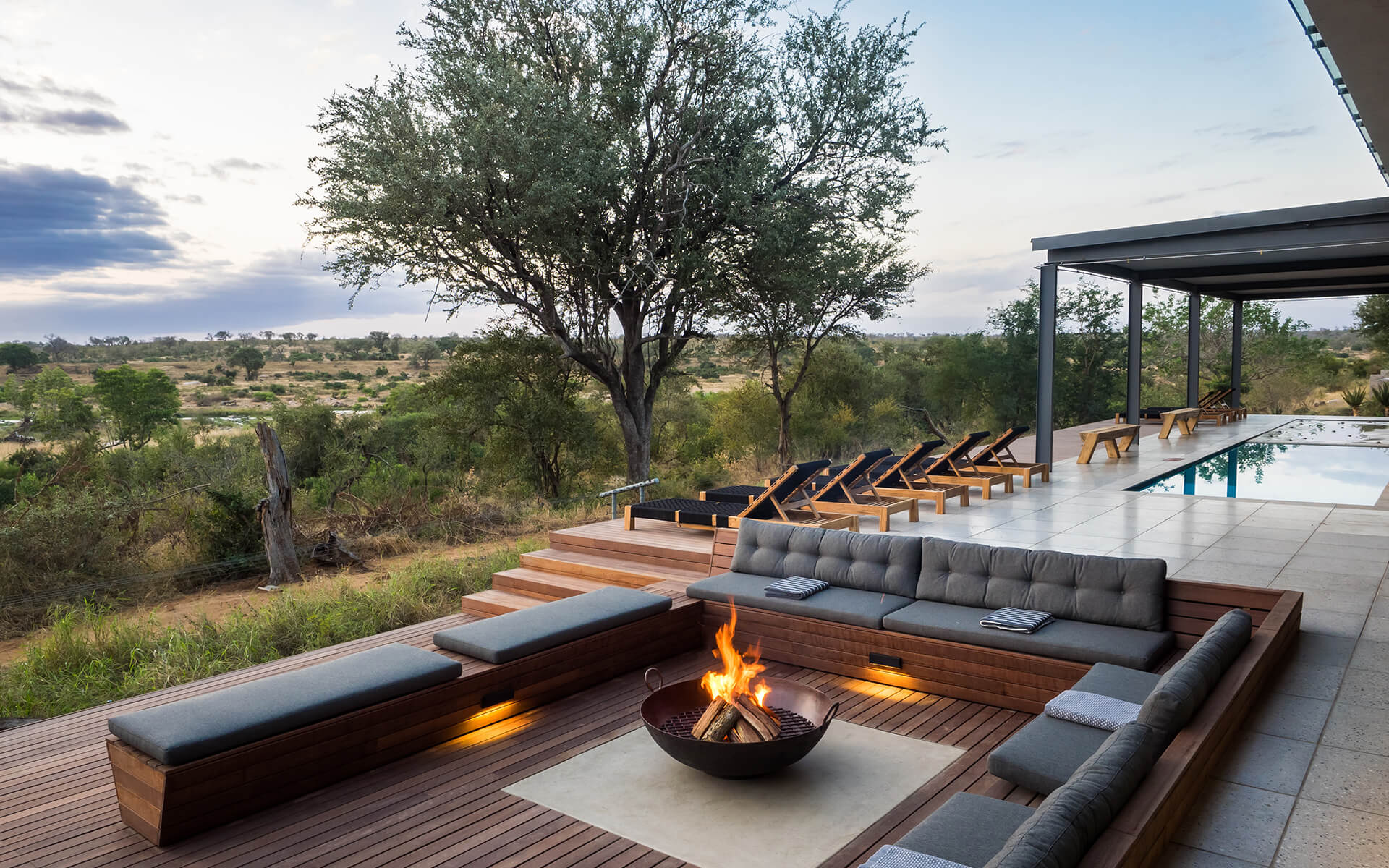 Bonfire with a view over the Kruger National Park